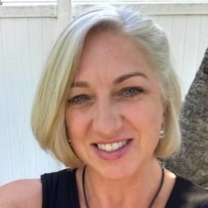 Meet your Posher, Denise